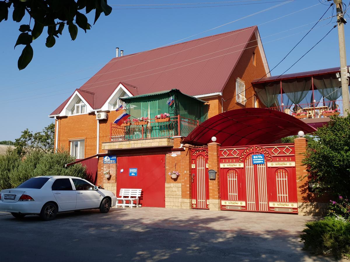 Zolotye Peski Mini-Hotel Blagoveshchenskaya Exterior photo